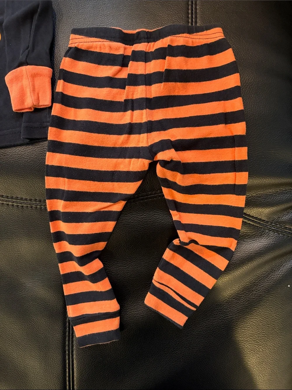 Carter’s 18M Halloween pajamas
